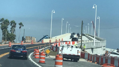 Traffic now using high level bridge - February 18, 2021