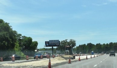 Looking south on eastbound SR 50 (Cortez Blvd.) at work in the median (4-19-2023 photo)