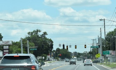 Approaching new traffic signal on eastbound SR 44 at Dr Martin Luther King Jr Ave (6-1-2023 photo)