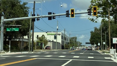 SR 574 (W Martin Luther King Jr Boulevard) signal in flash mode (June 2026 photo)