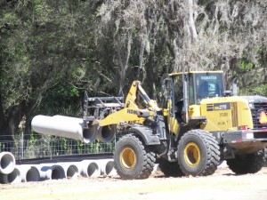 Unloading & stacking pipe - March 2017