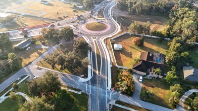 Looking south over 7th Street at the roundabout at US 98 / US 301 (11-19-2025 photo)
