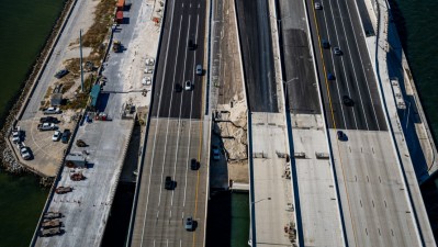 Looking west at northbound and southbound travel lanes I-275_ Howard Frankland Bridge approaching the St. Petersburg side (November 2026 photo)