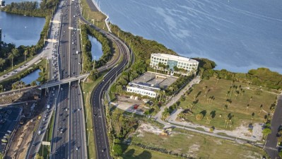 Image showing shared use path on the Hillsborough County side of Howard Frankland Bridge (Photo March 2026)