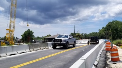 Two-way Traffic on Halls River Bridge July 2018