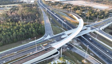 Traffic is flowing through the just-opened interchange (1/18/2023 photo)