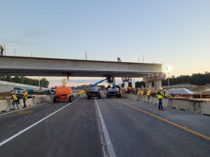 By early Saturday morning, all 5 beams had been placed for the Overpass Road bridge over southbound I-75 (10/16/2021 photo)