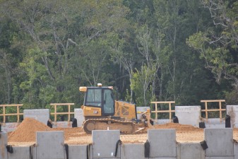 Building the southbound I-75 exit ramp to Overpass Road (9/8/2021 photo)