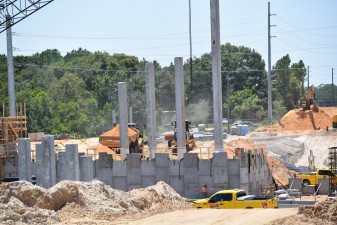Looking west at construction on the west side of I-75 at Overpass Rd.(7/26/2021 photo)