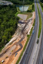 Looking north over I-75 at construction of the new southbound exit ramp to Overpass Road (9/15/2021 photo)