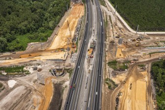 Looking north over I-75 at Overpass Road interchange construction (6/15/2021 photo)