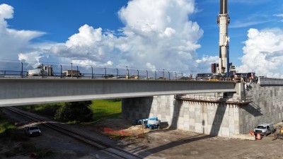 Beam one for the westbound SR 50 bridge is in place (8-23-2025 photo @ 8:39 a.m.)