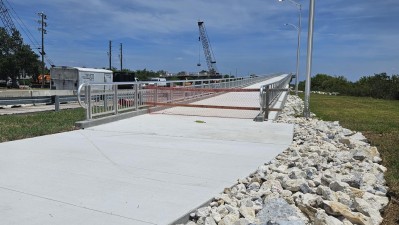 Looking east at opening to new raised trail on the southside of SR 60 (May 2026 photo)