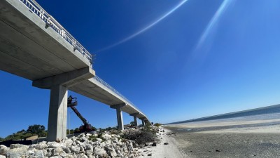 Looking east at the pedestrian trail SR 60 (February 2026 photo)
