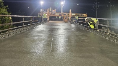 Looking south at the newly poured deck span - north of SR 60 (February 2026 photo)