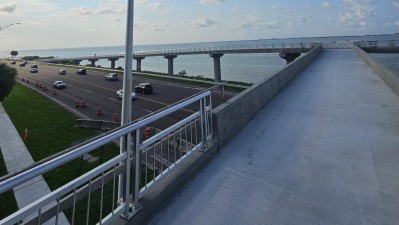 Looking south at the pedestrian bridge over SR 60 (July 2026 photo)