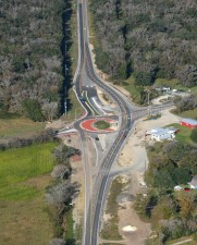 US 98 traffic has been shifted to each side of the roundabout. All movements through the roundabout are expected to be open by the end of 2022. (12/6/2022 photo)