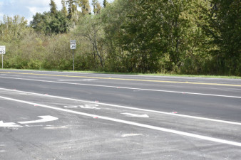 Looking northeast at new southbound SR 39 turn lane and bicycle lane at County Line Road (October 6, 2020 photo)