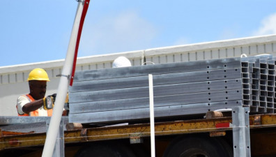 Guardrail installation along the northbound I-275 exit ramp to Lois Avenue (July 2, 2020 photo)