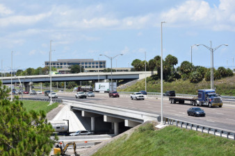 In the middle left, you can see two lanes of traffic entering from eastbound SR 60 now flow into separate lanes, with no need to merge. (August 7, 2020 photo)