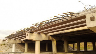 All beams have been installed for the widening of the northbound I-275 bridge over SR 60 (3/21/2020 photo)