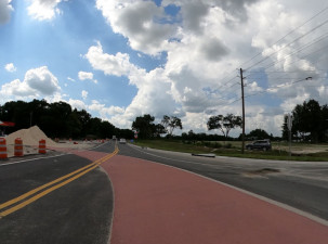 Driving north on US 98 through the temporary traffic pattern on the east side of the new roundabout (7/17/2020 photo)