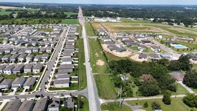 Looking west over Clinton Avenue towards US 301 (8-30-2025 photo)