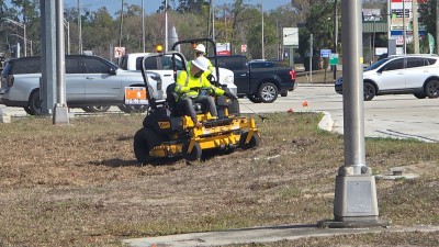 Crews mowing along US 301 and Gibsonton Drive in Riverview (March 2026 photo)