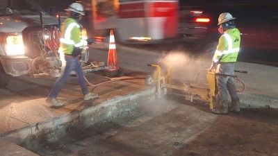 Crews performing saw cutting operations along southbound I-75 in Hillsborough County (Photo March 2026)