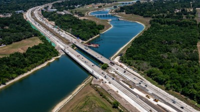 Image of southbound and northbound I-75 showing widening over the Tampa Bypass Canal (Photo May 2026)