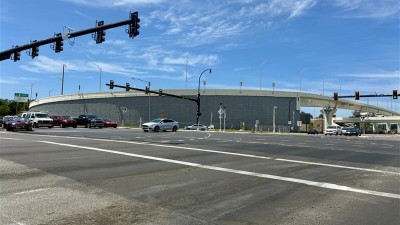 US 92 (South Dale Mabry Hwy) at Gandy Blvd looking west (Photo April 2026)