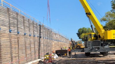 Image showing construction of Mechanically Stabilized Earth (MSE) wall along eastbound I-4 (Photo April 2026)