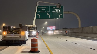 Overhead sign installation work along eastbound I-4 approaching I-275 interchange (Photo March 2026)