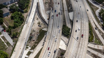 Image of northbound and southbound I-275 travel lanes to the south of I-4 showing construction activities under the interstate (Photo June 2026)