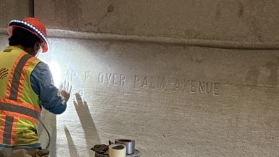 Adding bridge markings to I-275 overpass at Palm Avenue (Photo March 2026)
