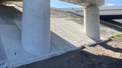 New concrete columns along US 301 (May 2026)
