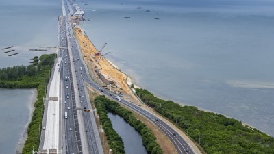 I-275 Causeway Seawall and Trail from Reo St to Howard Frankland Bridge (November 2023)
