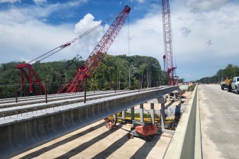 Setting bridge beams over the Withlacoochee River (8-18-2026 photo)