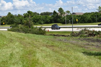Clearing for the widening has begun along the southbound I-275 exit ramp to 54th Avenue N (8-12-2025 photo)