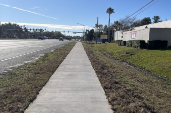 Looking south along US 41 at new sidewalk next to Land O' Lakes High School (1-28-2026 photo)