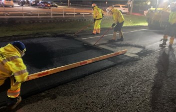 Paving operations on the outside lane of northbound US 19 (March 2026 photo)