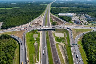 Looking north over I-75 at SR 56 in the Diverging Diamond Interchange traffic pattern (6/17/2022 photo)